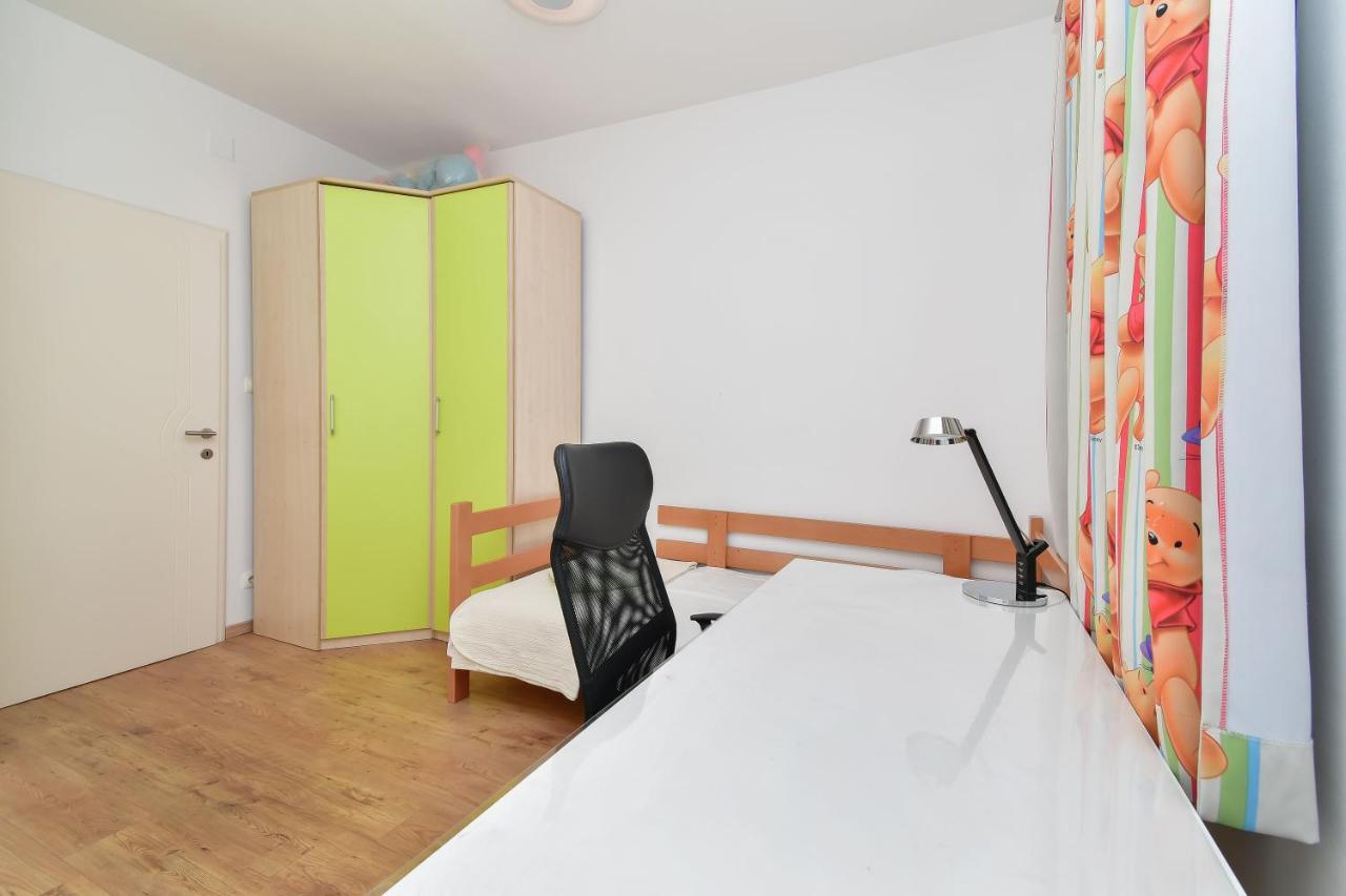 Apartment Ela Omis Exterior photo